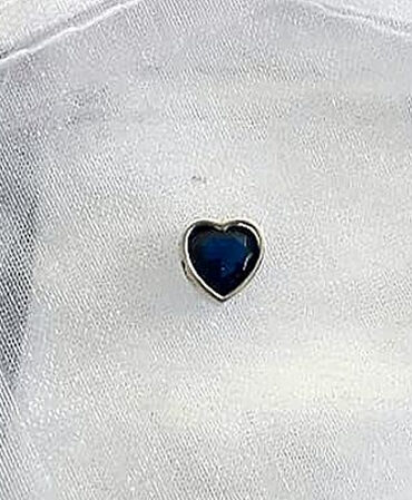 Dije corazón azul pequeño